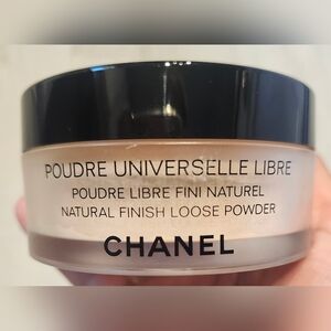 CHANEL Poudre Universelle Libre - Black and Cream